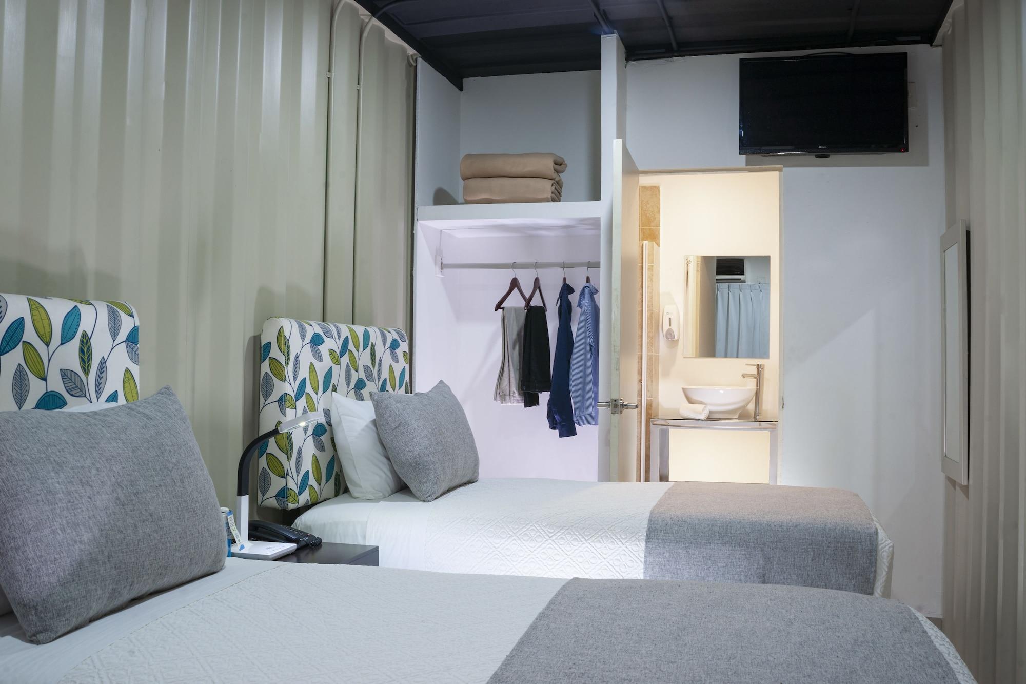 Container Inn Hotel Aeropuerto Puerto Vallarta Ngoại thất bức ảnh